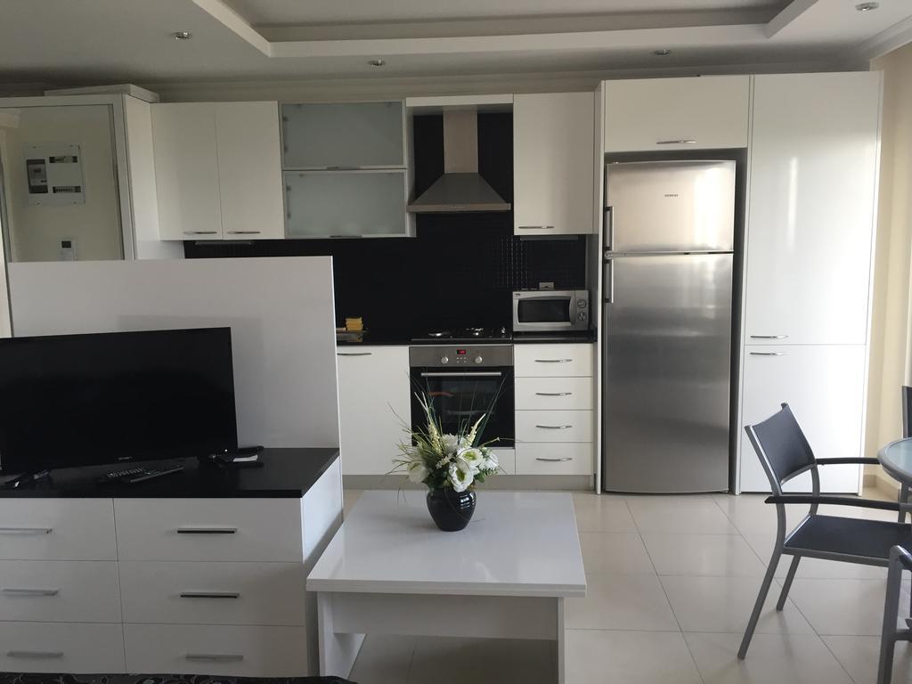 Sea View Studio In Orion Garden Apartment Avsallar Ruang foto
